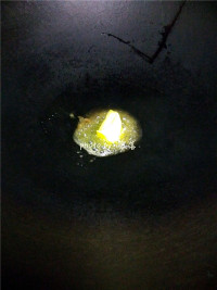 味道浓郁，带有一定辣味和酸甜味道的黑椒酱怎么做