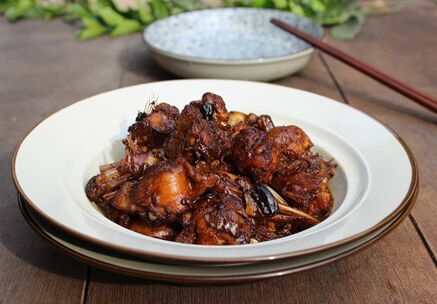 鱼肉结实而鲜美，肉嫩而下饭的安康鱼的做法