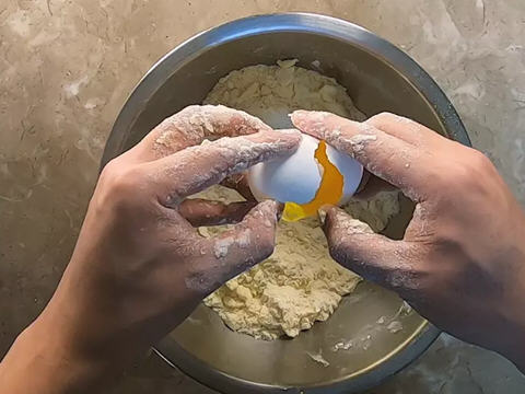 入口酸酸甜甜，香气四溢的法式柠檬小塔