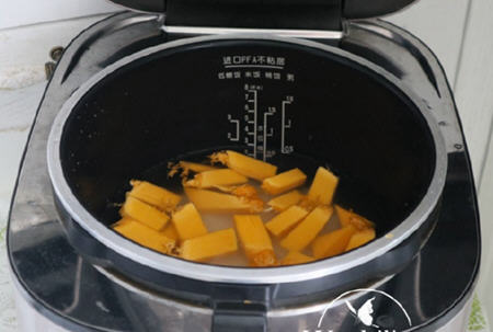 味道相当好吃的南瓜蒸米饭的简单做法