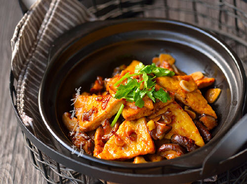 入口生香，让人回味无穷的砂锅香菇豆腐煲