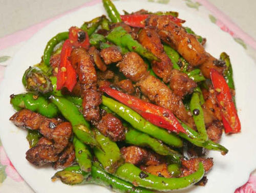 糯米椒炒五花肉，五花肉吃起来不腻口特下饭