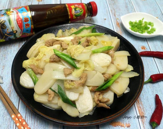 怎么把平淡无味年糕炒白菜做的美味好吃