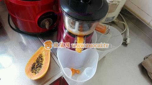 做法简单，美味可口，营养丰富的卡通兔咖喱牛肉饭