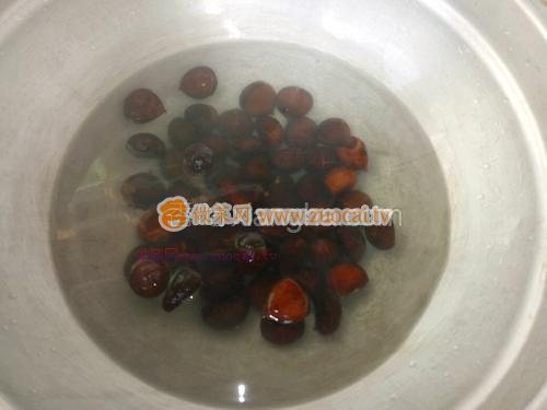 深受人们喜爱的水煮栗子的家常做法介绍