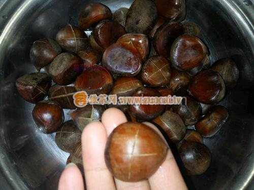 深受人们喜爱的水煮栗子的家常做法介绍