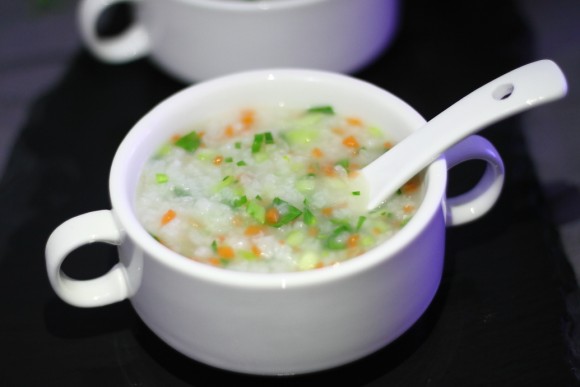 蔬菜粥的家常做法(蔬菜粥的家常做法鸡翅)