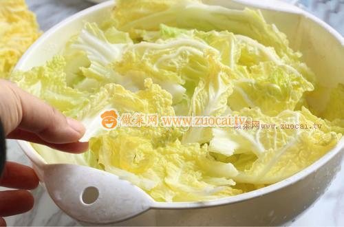 鲜虾白菜粉丝煲的做法