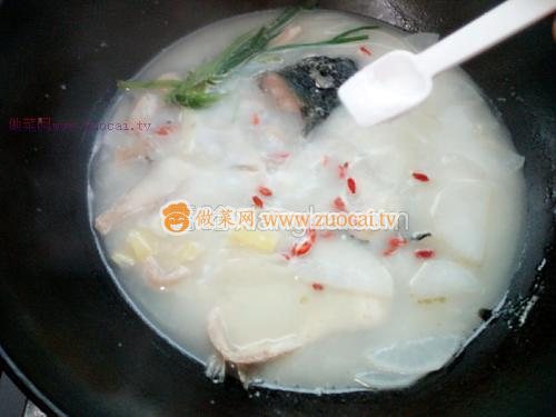 黑鱼白萝卜汤的做法
