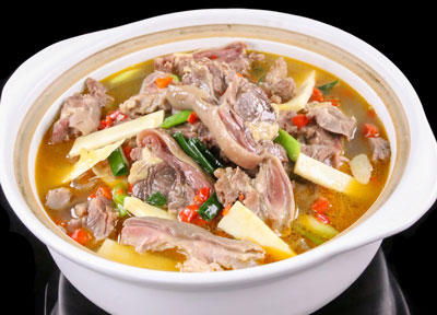 原汁带皮羊肉 怎么做清炖带皮羊肉更美味 原味带皮羊肉怎么做