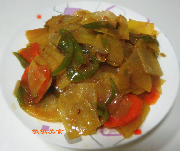 尖椒胡萝卜炒土豆片