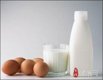 怀孕初期吃什么保胎(怀孕初期吃什么好)