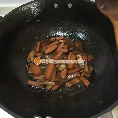 杏鲍菇胡萝卜烧的做法