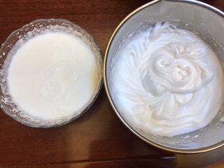牛奶之恋《云朵香草冰淇淋》【冷饮】,接下来就是搅拌喽!