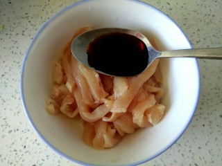 酱香鸡肉(酱香鸡肉坚果图解做法与图片)