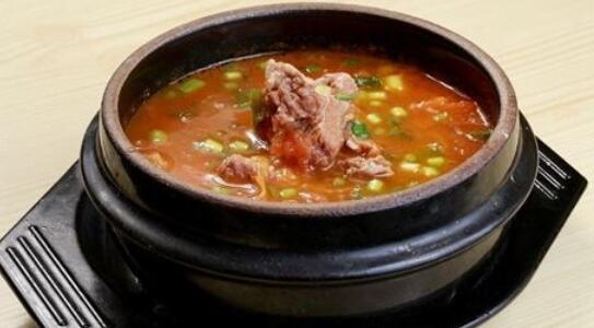 1小孩能吃狗肉汤吗，狗肉汤喝多了上火怎么办