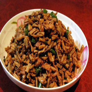 【干豇豆炒肉】干豇豆炒肉的做法_干豇豆炒肉的营养价值_干豇豆炒肉片怎么做