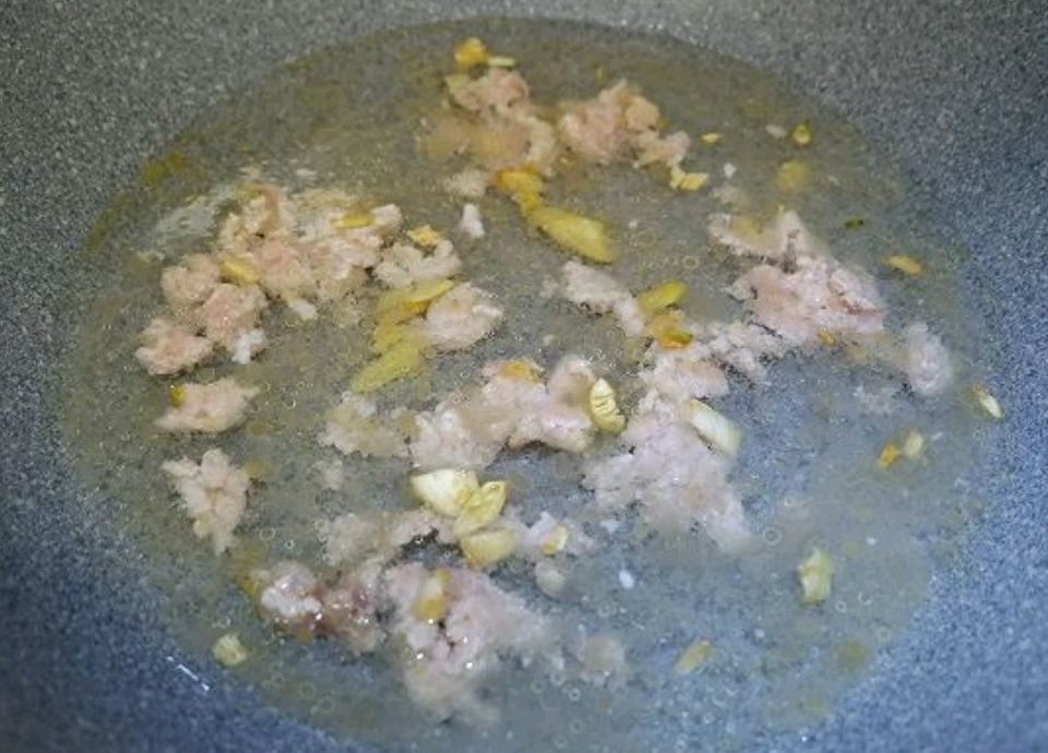 红白豆腐炖肉末的做法步骤8