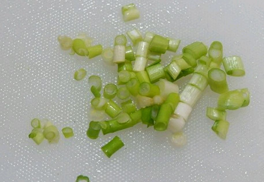 红白豆腐炖肉末的做法步骤2