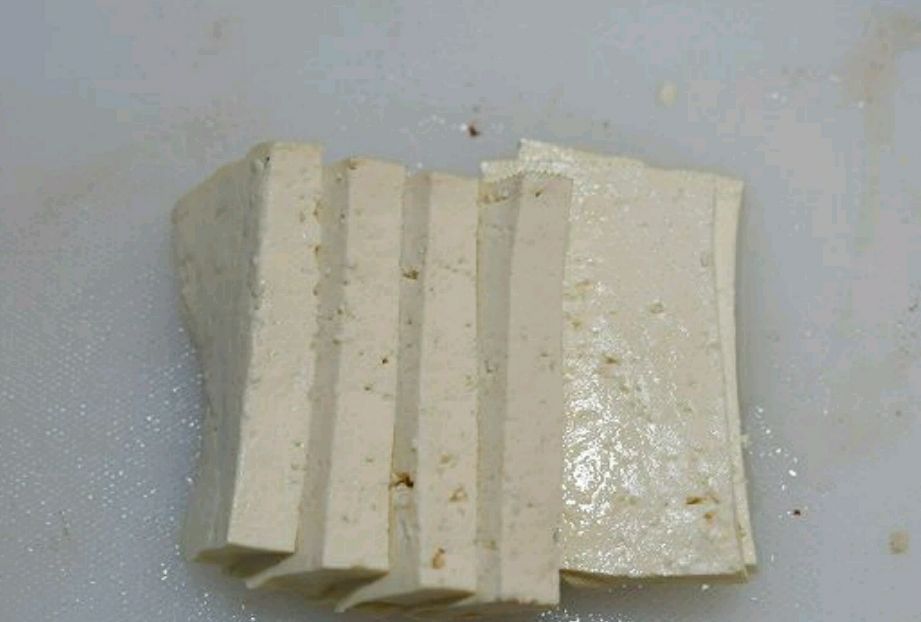 红白豆腐炖肉末的做法步骤4