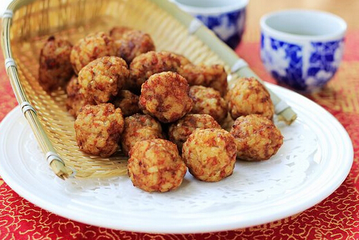 米饭肉丸子怎么做好吃