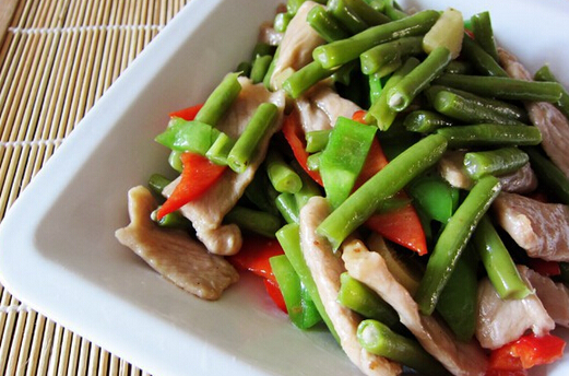 豇豆炒肉丝的做法(家常豇豆炒肉)