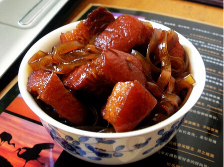 猪肉炖粉条的做法[有图],猪肉炖粉条怎么做好吃(猪肉炖粉条的做法详解)