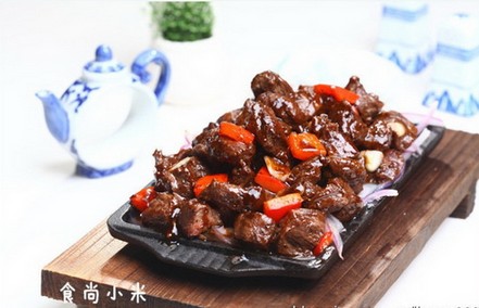 西式的美味——铁板牛肉粒