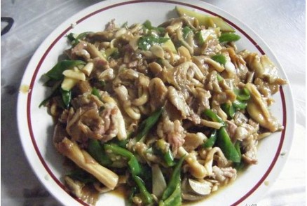 平菇炒肉丝