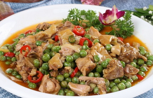 青豆烧仔兔肉