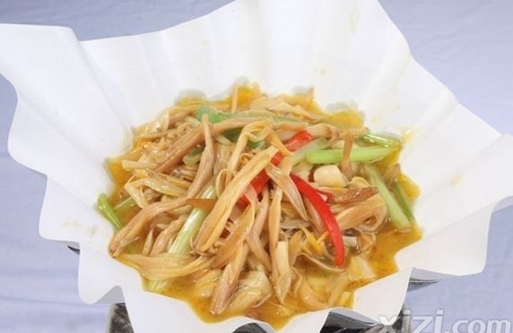 葱炒黄花菜