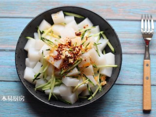 夏日小凉粉,解暑降温,开胃下饭,夏天里吃起来太舒服啦。