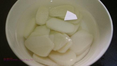 口味多样，深受大家喜爱的山药牛肉汤年糕怎么做