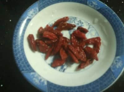 鸡肉鲜嫩，汤汁清澈的清炖鸡怎么炖好吃