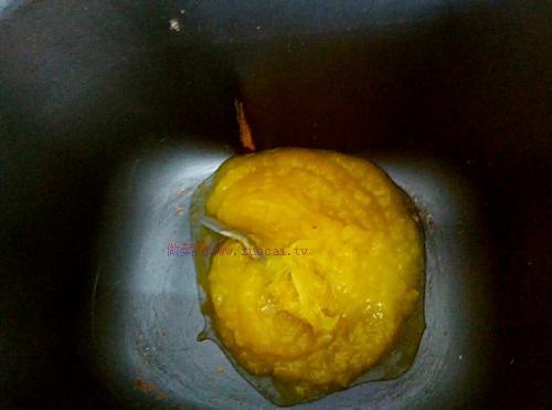 教你如何制作美味的南瓜豆沙面包