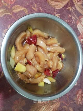 香辣鸡米花的做法详解（香辣鸡米花怎么做更加好吃）