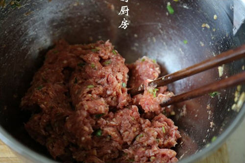 红椒酿牛肉(牛肉这样吃，鲜美异常，吃了不想停)