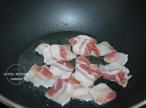 详细分享圆白菜炒五花肉的做法步骤