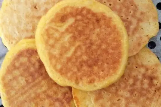 玉米面饼子怎么做松软营养又好吃
