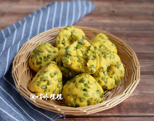 豆角玉米面窝头，豆角配上玉米营养更加丰富
