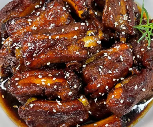 可乐排骨，酸甜可口，回味无穷的家常美食制作指南