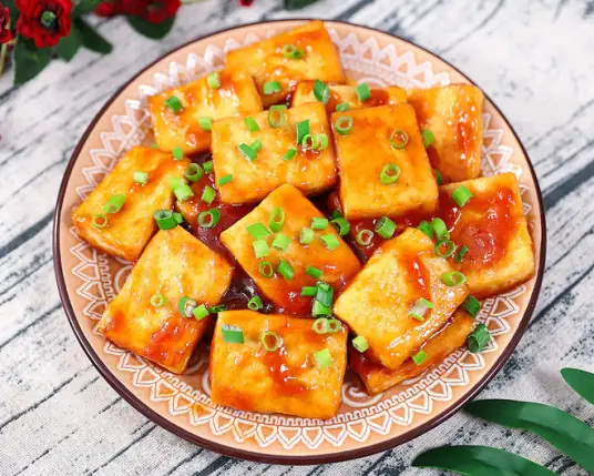 色彩鲜艳，酸甜爽口的糖醋豆腐的做法详解