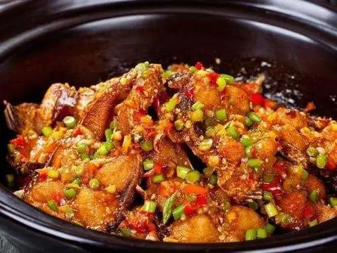 形似屋瓦的红烧木琴鱼怎么做