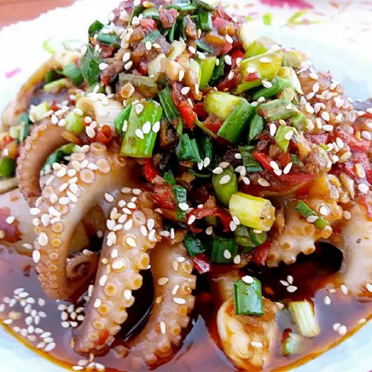 香辣地道的酱爆章鱼鲜嫩清脆