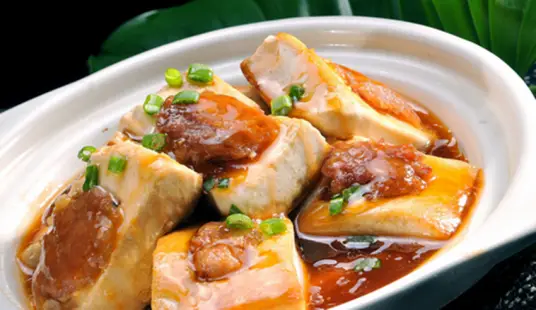 鲜嫩滑香，营养丰富的东江酿豆腐详解